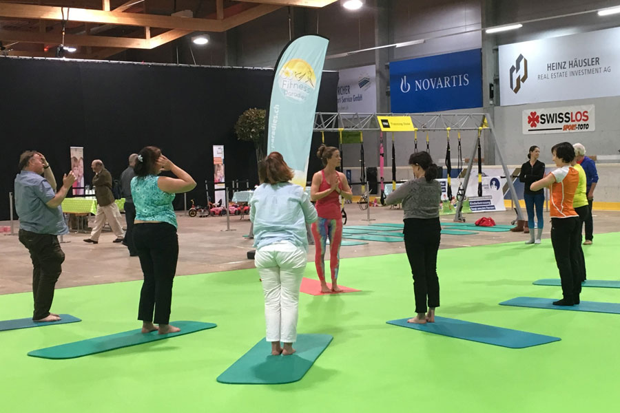15_Gesundheitstage_Zug_2017_Yoga_1_Fitness_Paradies.jpg
